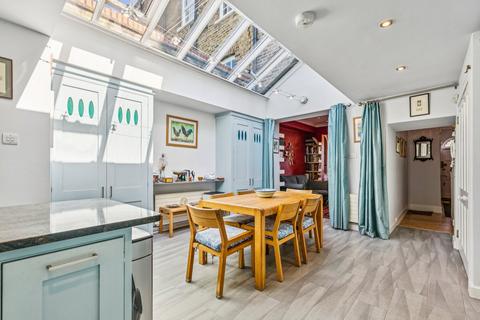 81 Black Lion Lane, London, W6 9BG