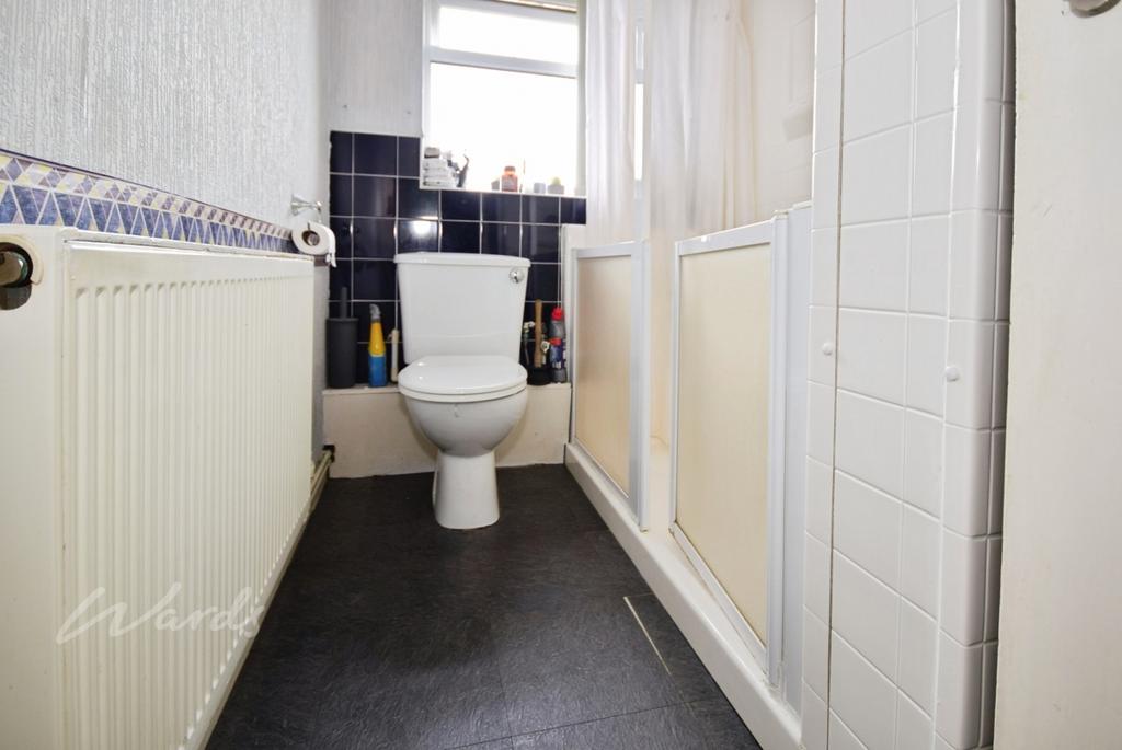 Sedley shower room