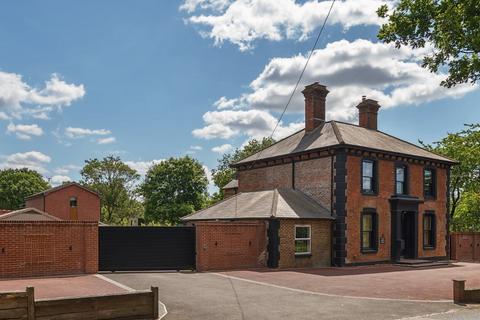 undefined, College Road, Ardingly