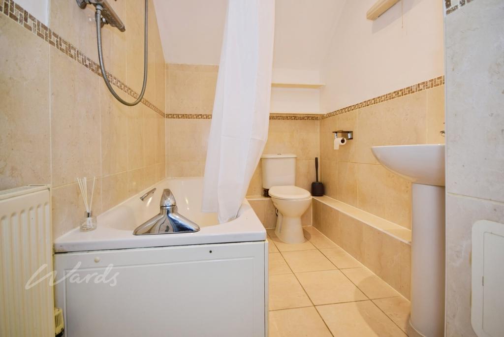 Trafalgar bathroom