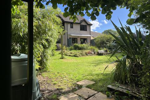 3 bedroom detached house for sale, Clos y Berllan, Newbridge-on-Wye, LD1