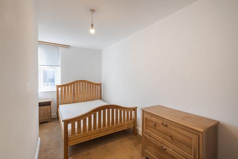 3 bedroom flat to rent, Ladbroke Grove, London, W10