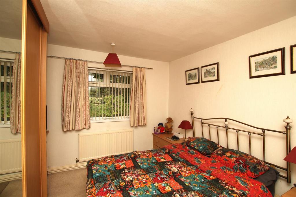 Bedroom One - b.JPG