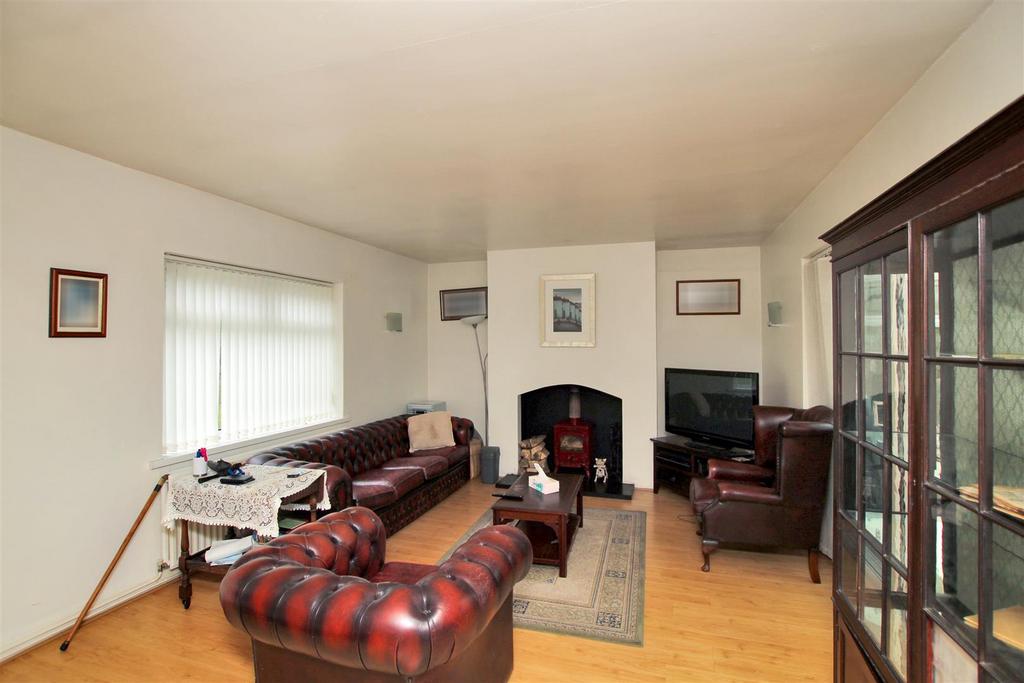 Living Room.JPG
