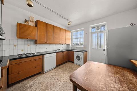 3 bedroom flat for sale, Clarendon Court, Sidmouth Road, NW2