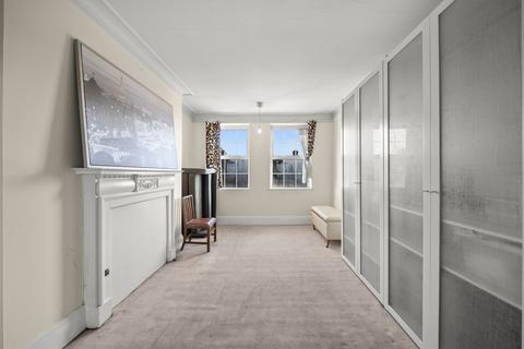 3 bedroom flat for sale, Clarendon Court, Sidmouth Road, NW2