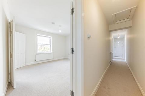 2 bedroom apartment for sale, Pleydell Gardens, Folkestone CT20