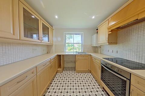 2 bedroom flat for sale, Queensway, Hemel Hempstead HP2