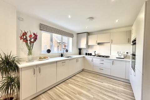 4 bedroom detached house for sale, Blackberry Lane, Stratford-upon-Avon CV37