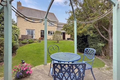 undefined, Spring Close, Northam EX39