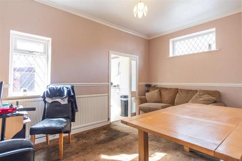 15 Beech Road, Leyland, PR25 3SS