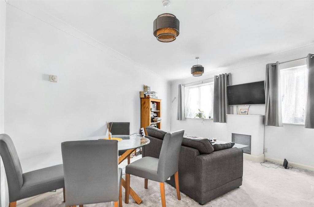 Living/Dining Room