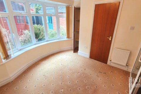 2 bedroom bungalow for sale, Weavers Close, Horsham St. Faith, Norwich, Norfolk