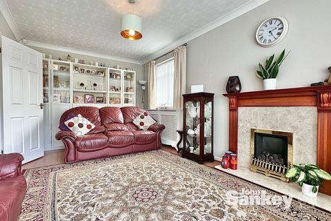 3 bedroom detached bungalow for sale, Waterson Close, Mansfield, NG18