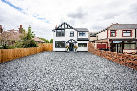 4 bedroom detached house for sale, Southport Road, Southport PR8