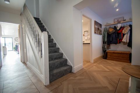 4 bedroom detached house for sale, Southport Road, Southport PR8