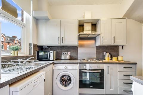 4 bedroom house to rent, HESSLE STREET, LEEDS