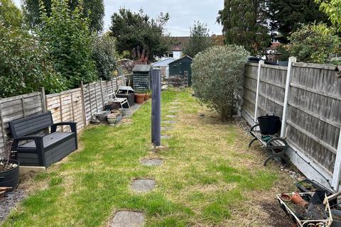 undefined, Oakwood Hill, Loughton, IG10