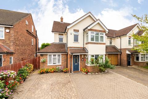 undefined, Cherry Avenue, Langley, Slough, SL3