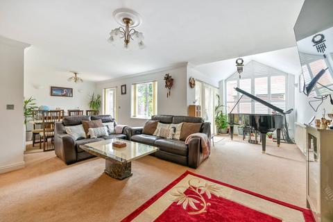 undefined, Cherry Avenue, Langley, Slough, SL3