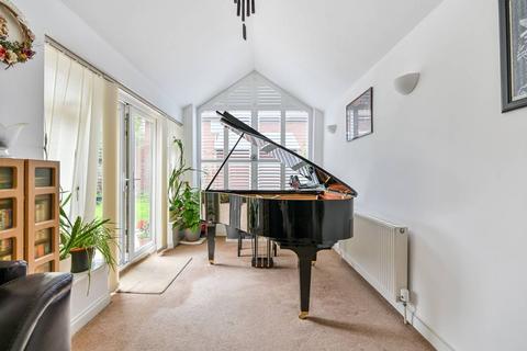 undefined, Cherry Avenue, Langley, Slough, SL3