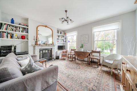 2 bedroom apartment for sale, Hare & Billet Road, London