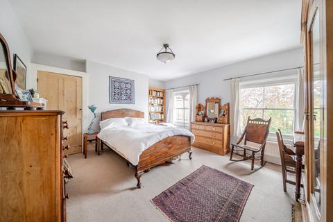 2 bedroom apartment for sale, Hare & Billet Road, London