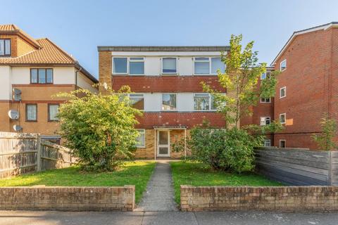 undefined, Avenue Road, South Norwood, London, SE25
