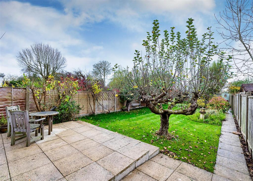 Hilltop-garden1.jpg