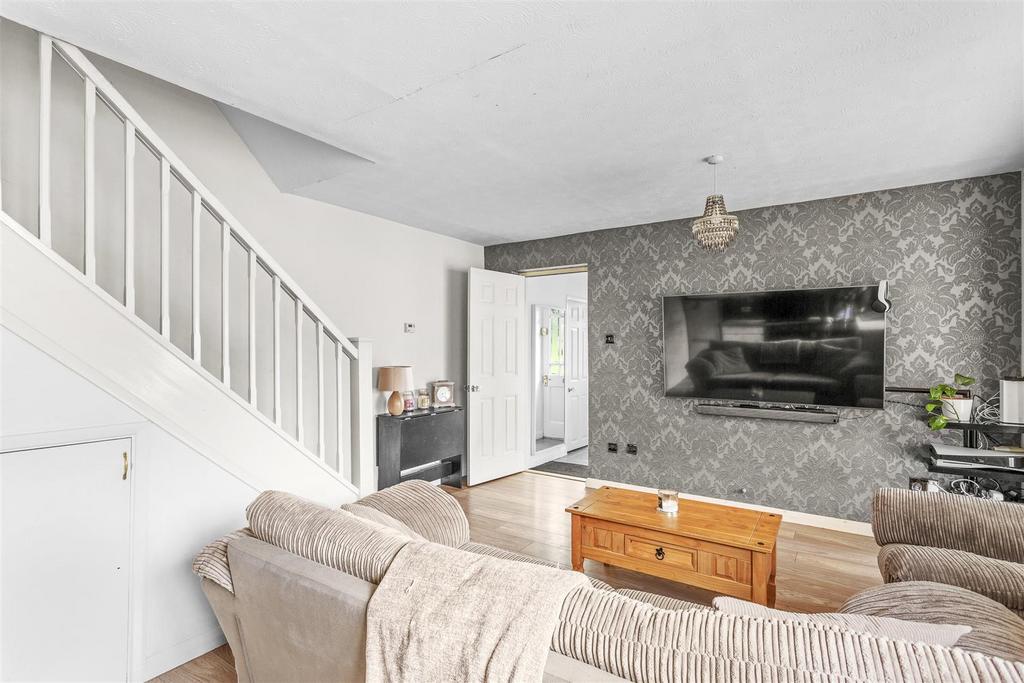 66 Lansdowne Way, HP11 1 TN-5.jpg