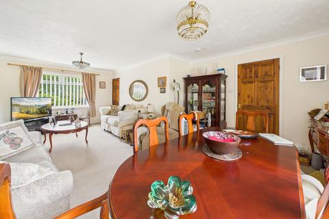 undefined, Orchids Close, Bungay