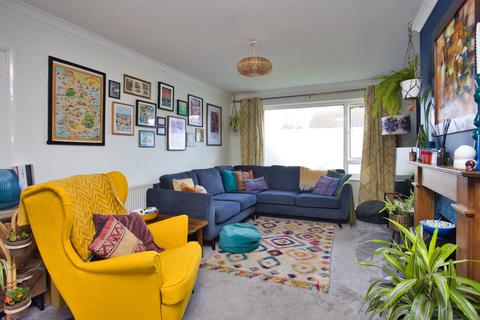 2 bedroom semi-detached house for sale, Firs Close, Folkestone, CT19