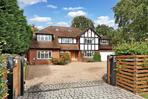 5 bedroom detached house for sale, The Avenue, Farnham Common, Buckinghamshire, SL2