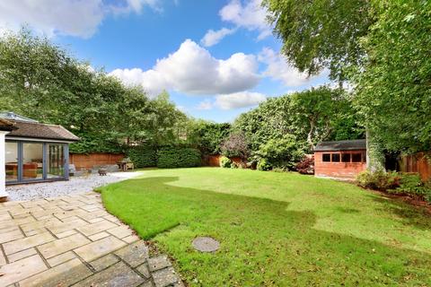 5 bedroom detached house for sale, The Avenue, Farnham Common, Buckinghamshire, SL2