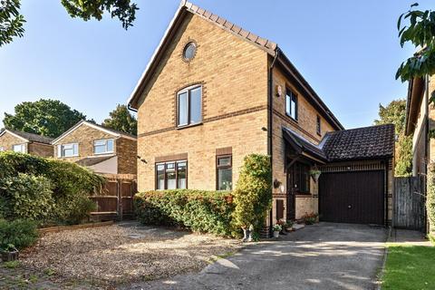 4 bedroom detached house for sale, Newton Road, Farnborough, Hampshire, GU14