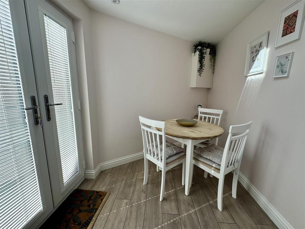 Breakfast Room