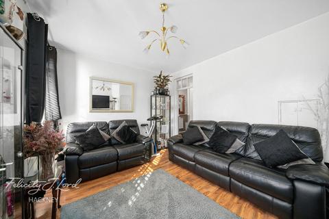 2 bedroom flat for sale, Well Street, London E9