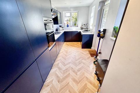 3 bedroom semi-detached house for sale, Allesley Old Road, Allesley, Coventry, CV5 8GG