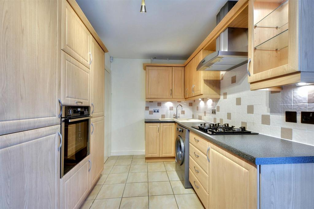 Kitchen 1.jpeg