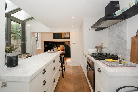 undefined, Burgh Street, Islington, London