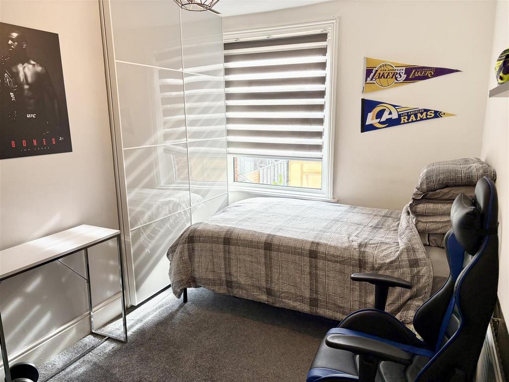 Second bedroom