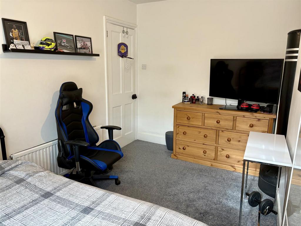 Second bedroom