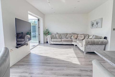 5 bedroom bungalow for sale, Great Clacton CO15