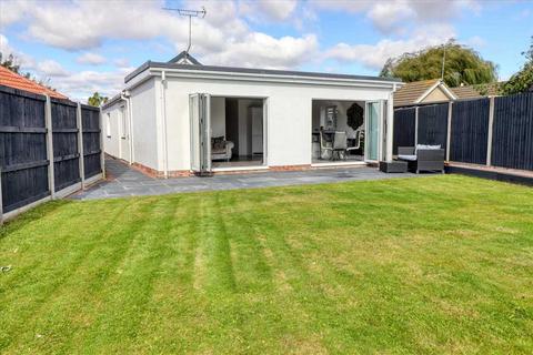 5 bedroom bungalow for sale, Great Clacton CO15