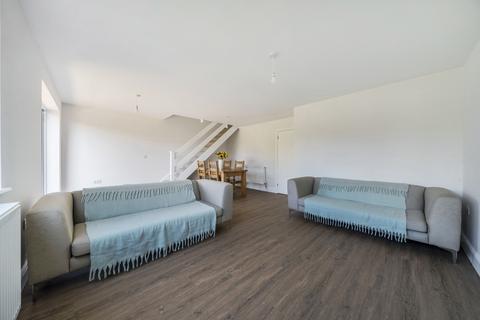 1c Eythorne Road, Shepherdswell, Dover, CT15 7NU