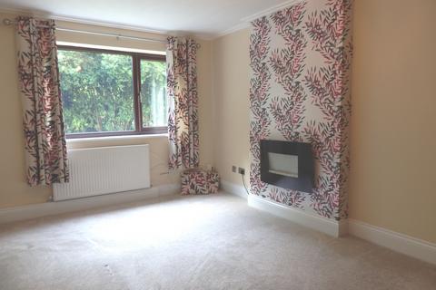 2 bedroom semi-detached house to rent, The Heathers, Clayton-le-Woods PR5