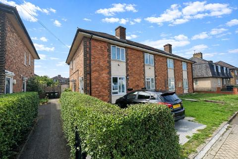 2 bedroom flat for sale, Broadmead, London, SE6
