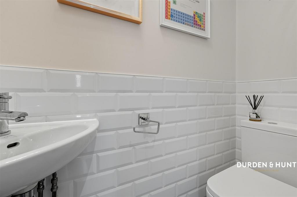 Northumberland Avenue