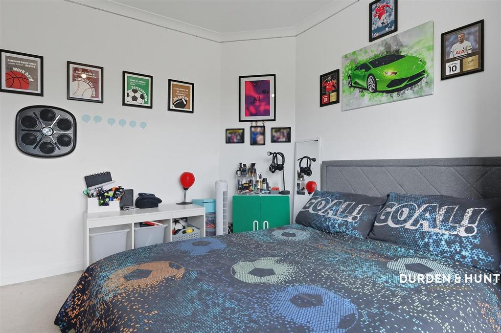 Northumberland Avenue