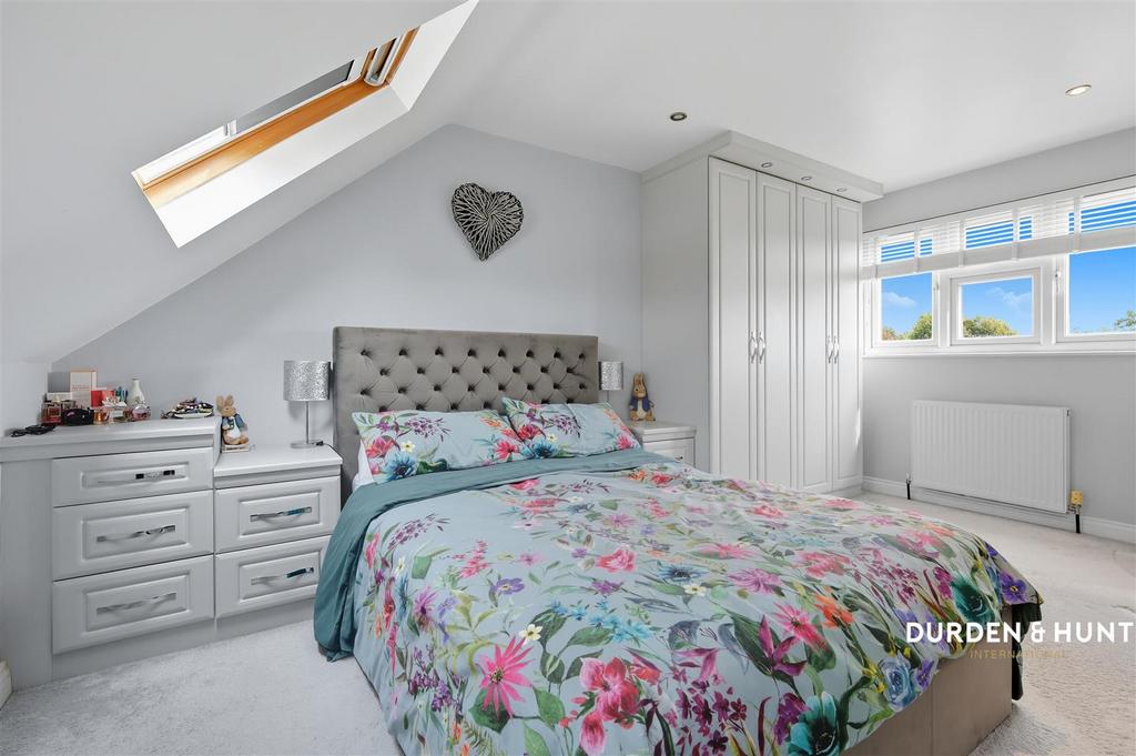 Northumberland Avenue